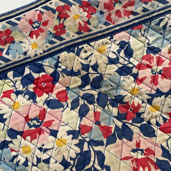 Vera Bradley Summer Cottage Tote - Picture 4 of 7